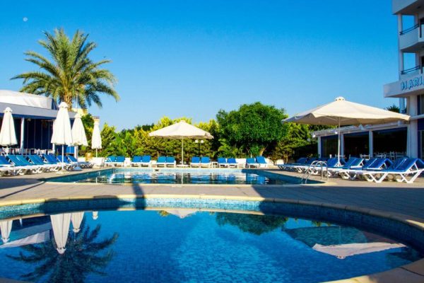 Hotel with a pool in Larnaca