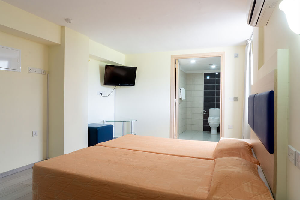 Mariandy Hotel Disabled Room (2) Larnaca Hotel for Disabled Room