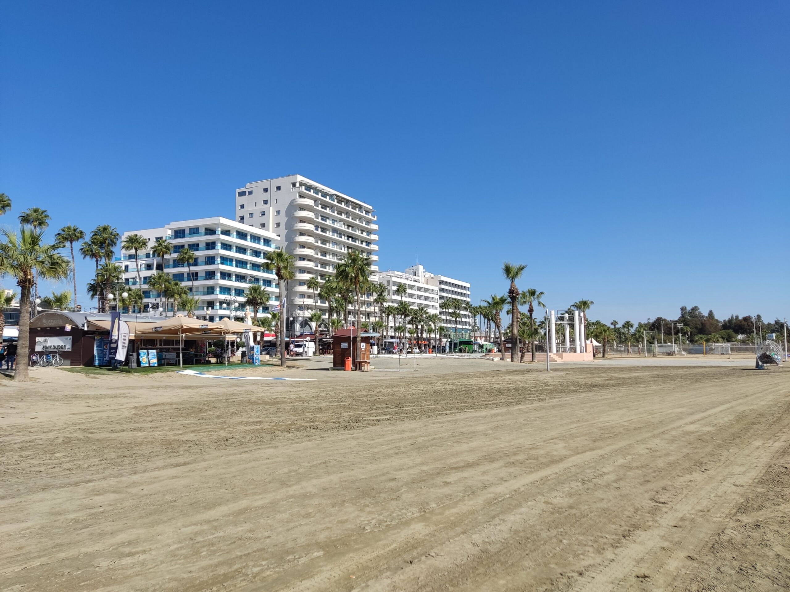 Larnaca – historical city with a beautiful coastline